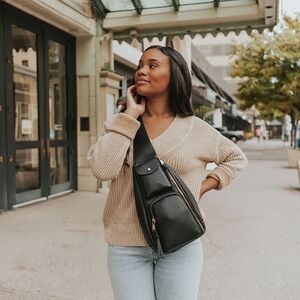 Poppy & Peonies Black "En Route Sling Bag"